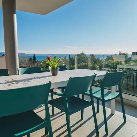 Apartment Garda Blue Luxury San Felice del Benaco
