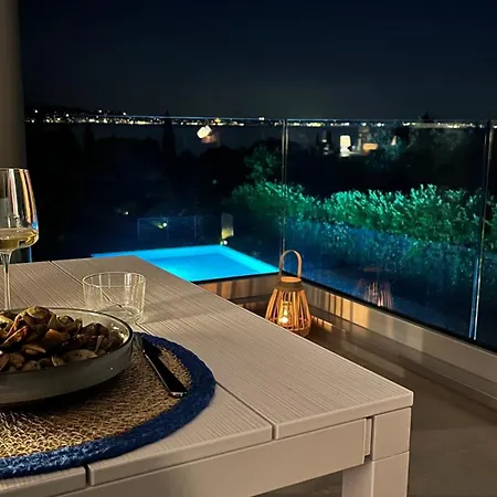 Garda Blue Luxury Apartment *